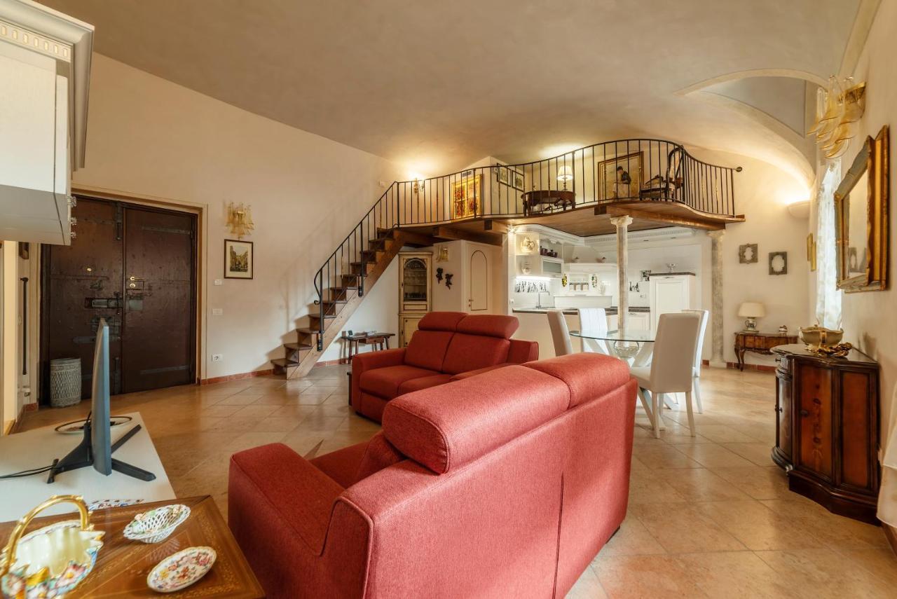 Palazzo Altieri Elegant Apartment 罗马 外观 照片